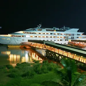 Vintage Luxury Yacht Botel