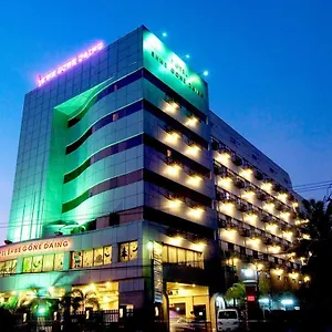 Shwe Gone Daing, Hotel