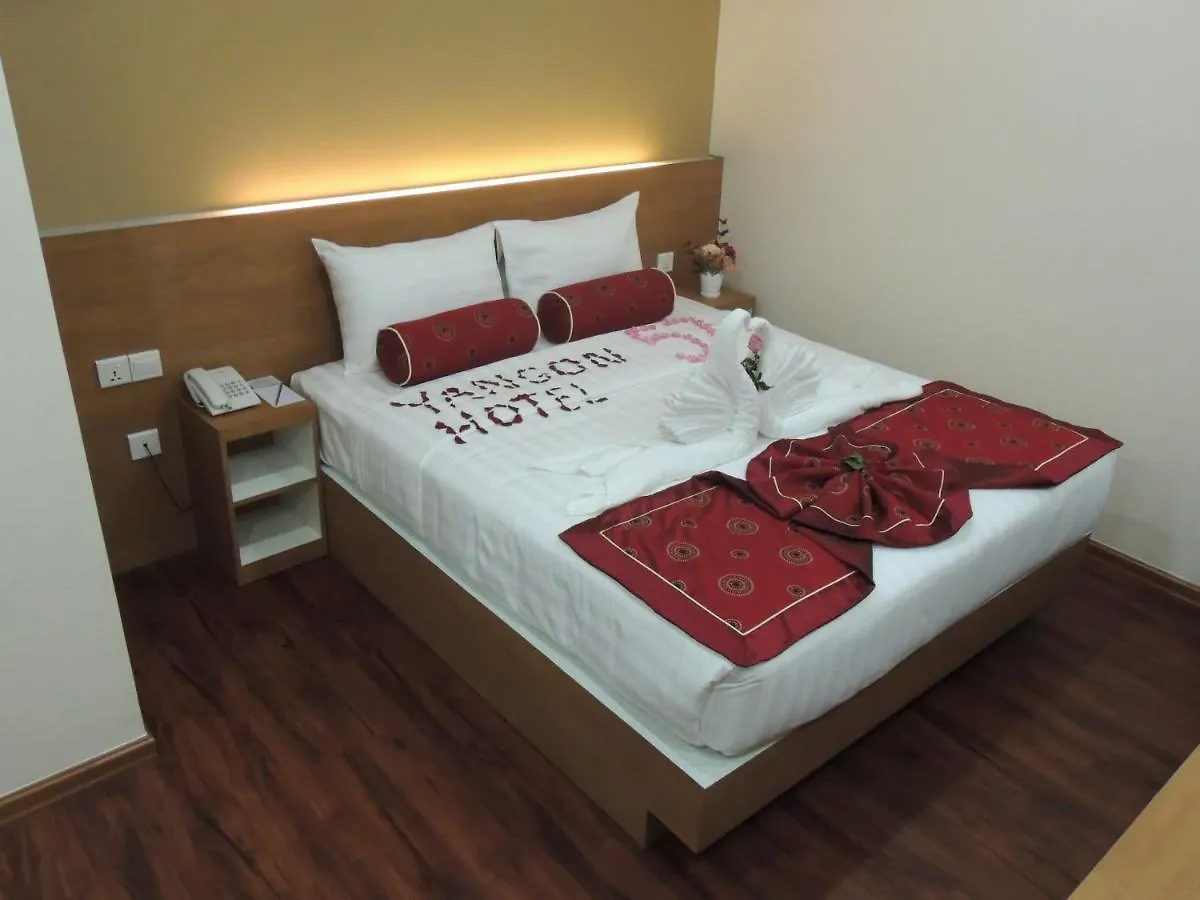 Yangon Hotel 57 3*,  Birmania